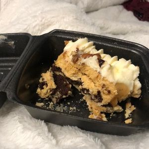 Meet your Posher, Abigail